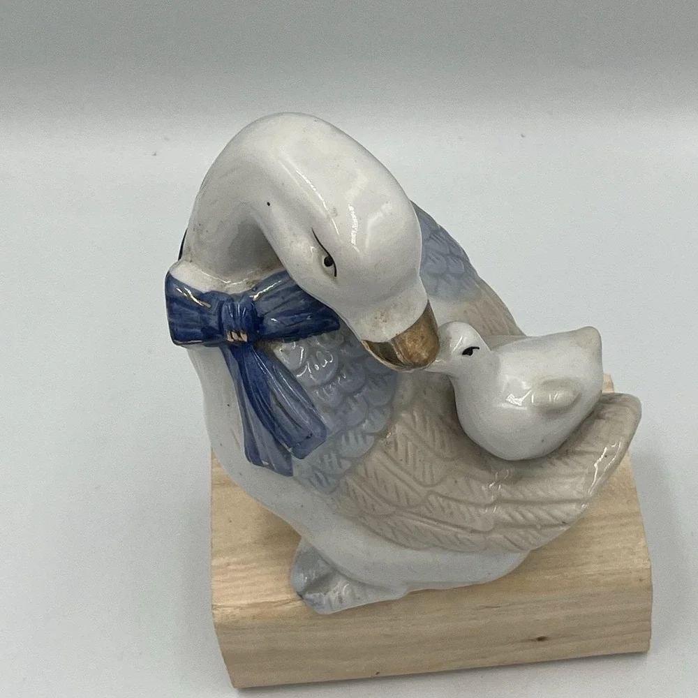 Vintage Mother Goose Porcelain Duck & Duckling Ceramic Figure Love Gold Blue